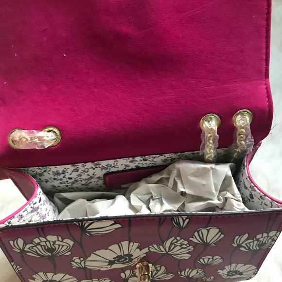 Perfect Spring Floral Lottie Shoulder Bag - Picture 6 of 6